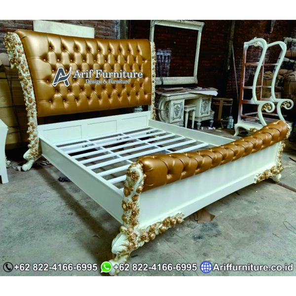 Set kamar Ukir Mewah