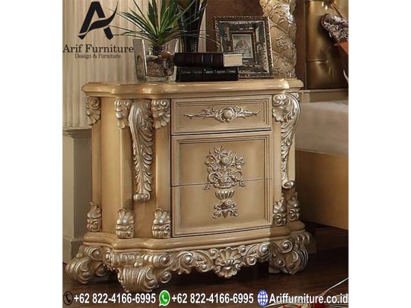 Tempat Tidur Mewah Jepara Ivory Silver