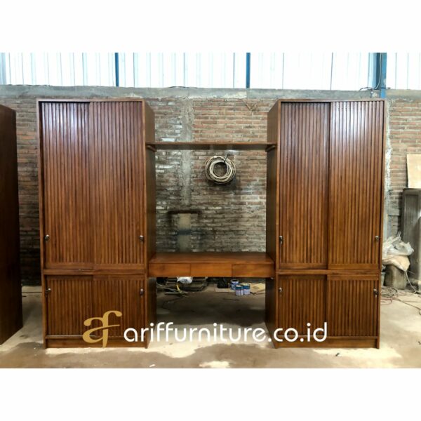 Lemari Pakaian Klasik 4 Pintu + Meja Rias - Gambar 2