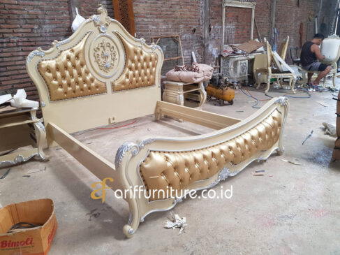 Daftar Harga Tempat Tidur Mewah