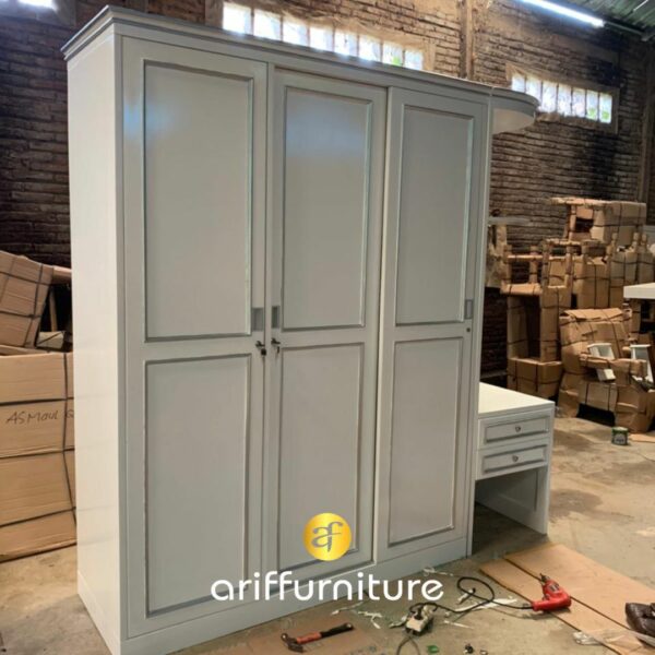 Lemari Baju 3 Pintu Minimalis - Gambar 5