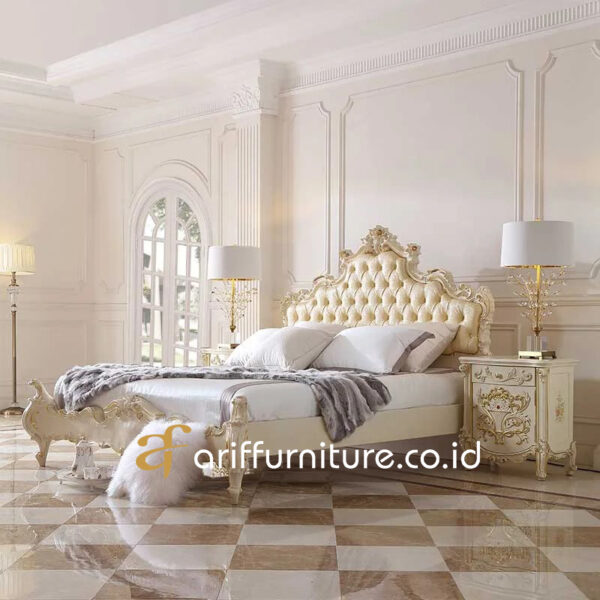 Set Tempat Tidur Ukiran Mewah Jepara Kayu