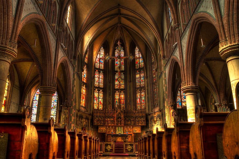 toko furnitur gereja