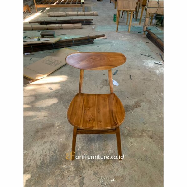 Kursi Cafe Bandung Kayu Jati Minimalis - Gambar 3