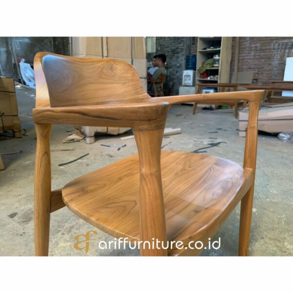 Kursi Cafe Minimalis Kayu Jati Model Retro - Gambar 5