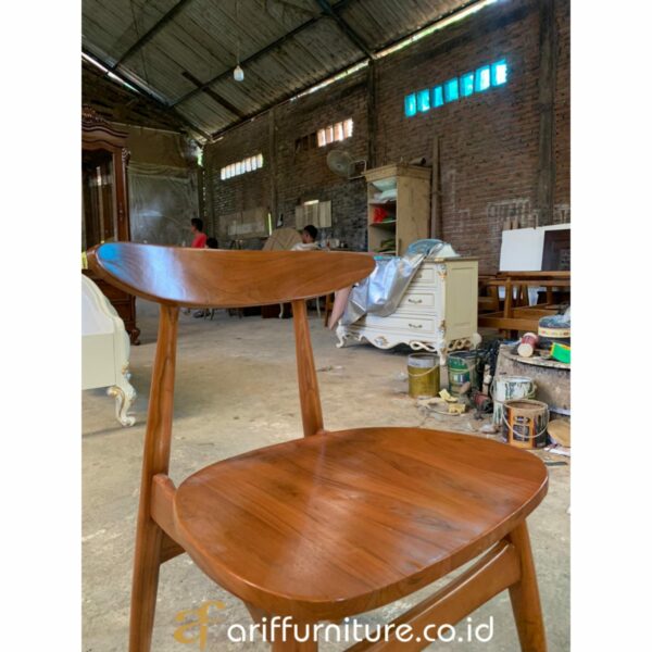 Kursi Cafe Sederhana Kayu Jati - Gambar 5
