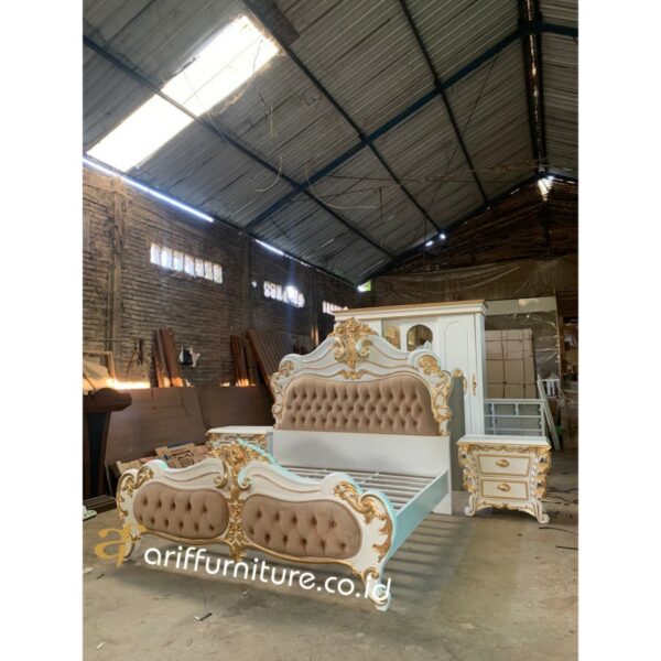 Kamar Set Mewah Klasik Gold Luxury - Gambar 3