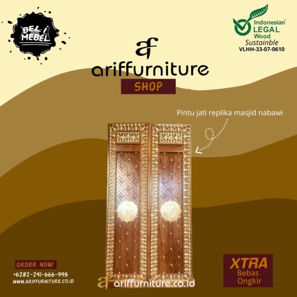 Pintu Masjid Jati Replika Masjid Nabawi