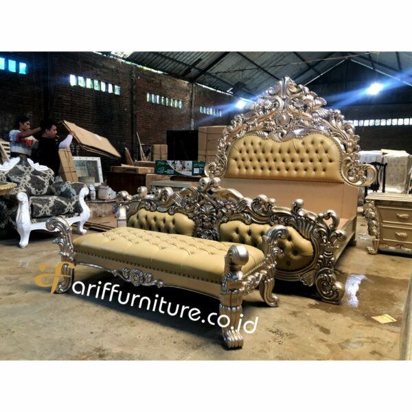 Set Tempat Tidur Mewah Gold Luxury - Gambar 3
