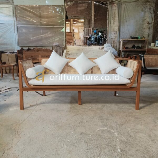 Kursi Santai Bantalan Sofa Kayu Jati Rotan Sintetis - Gambar 2