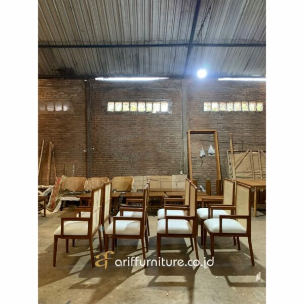 Kursi Ruang Makan Minimalis Sandaran Rotan - Gambar 5