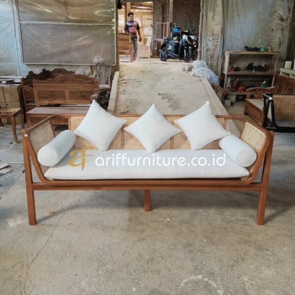 Kursi Santai Bantalan Sofa Kayu Jati Rotan Sintetis - Gambar 3