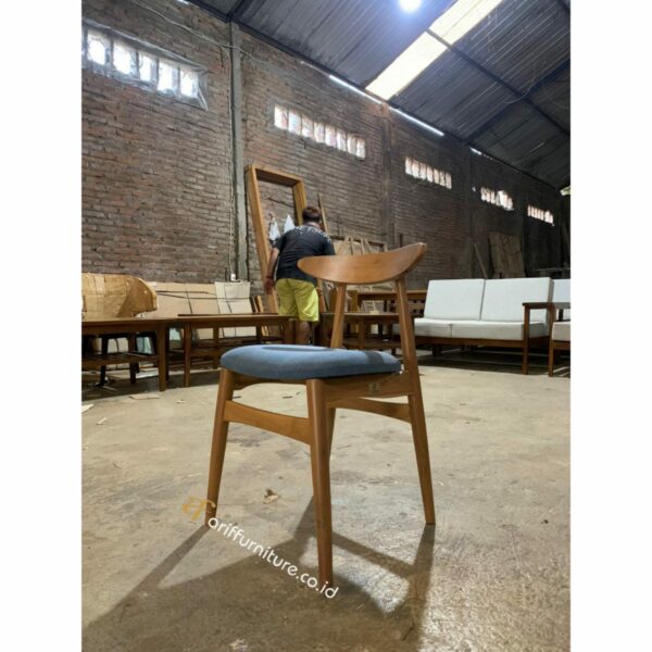 Kursi Makan Kayu Jati Sandaran Modern - Gambar 3