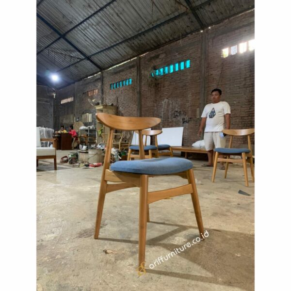 Kursi Makan Kayu Jati Sandaran Modern - Gambar 5