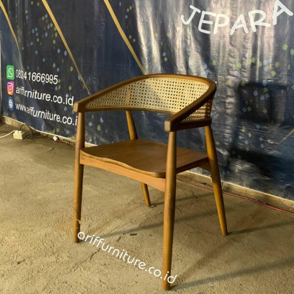 Kursi Cafe Retro Jati Jepara Kombinasi Rotan - Gambar 3