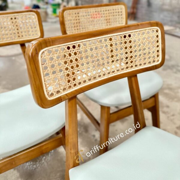 Kursi Cafe Unik Model Minimalis Kayu Jati Rotan AF-22 - Gambar 5