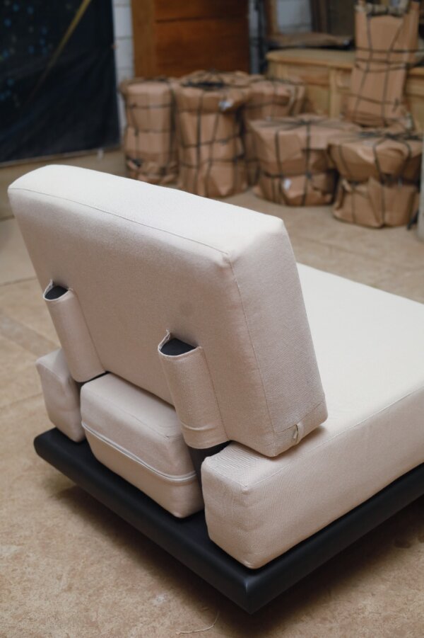 Longe Chair Sofa Minimalis Kayu Jati - Gambar 5