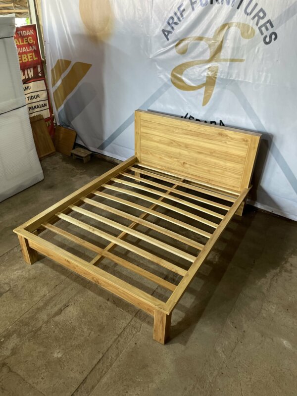 Tempat Tidur Minimalis Modern Kayu Jati - Gambar 4