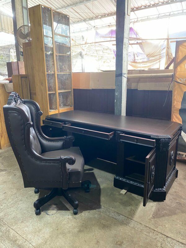 Kursi Meja Kantor Direktur Mewah Kayu Jati - Gambar 5