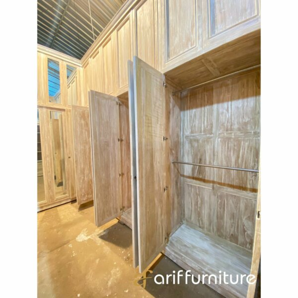 Lemari Pakaian Minimalis Pintu Jalusi Kayu Jati - Gambar 9
