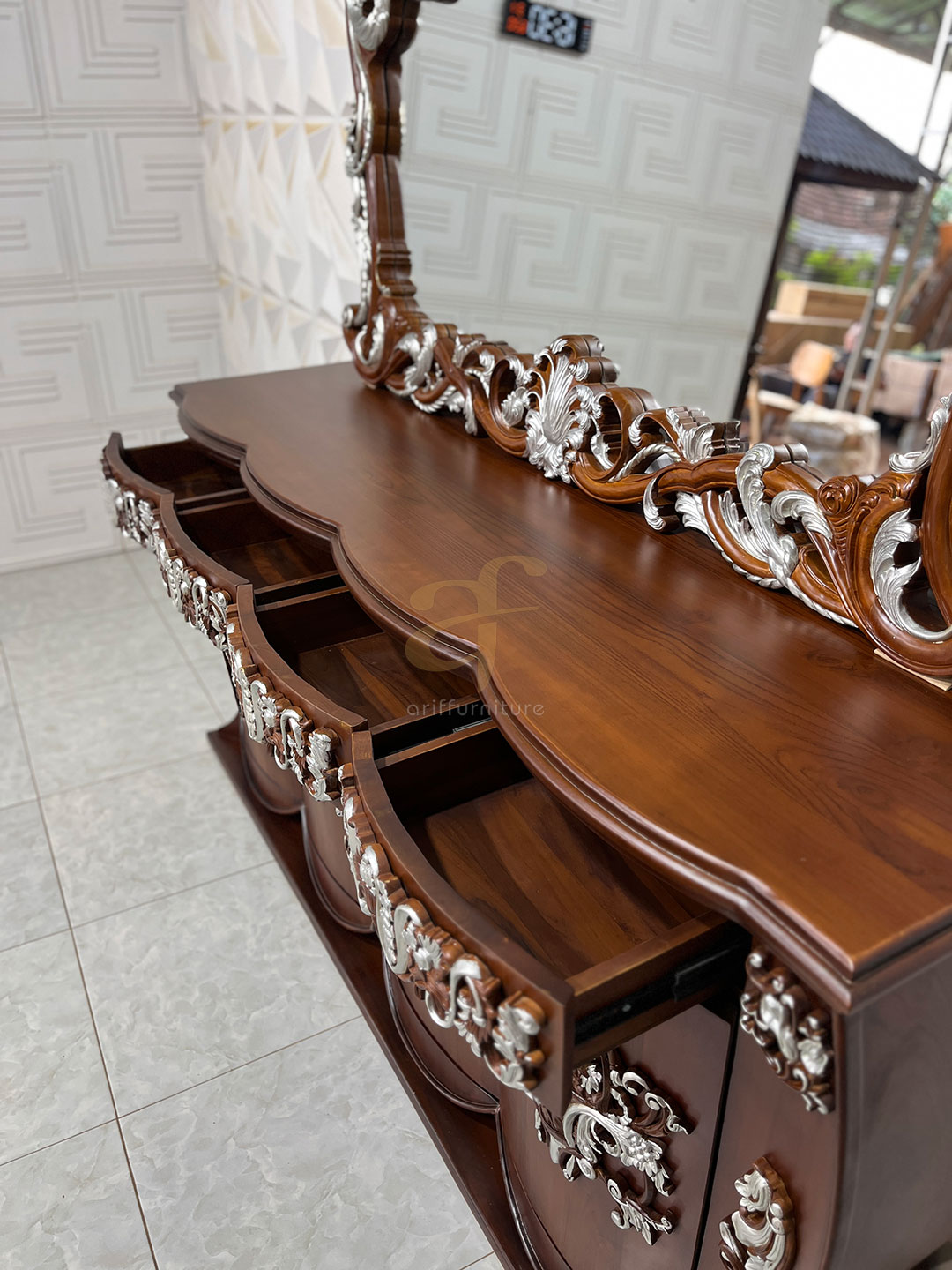 Meja Console Ruang Tamu Mewah Ukiran Jepara - Gambar 3