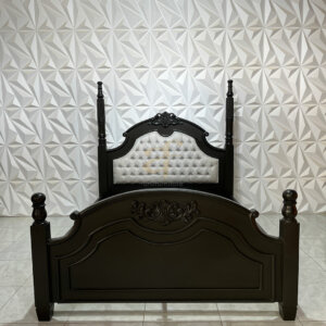 Tempat Tidur Kayu Jati Klasik Mewah Ukiran Jepara