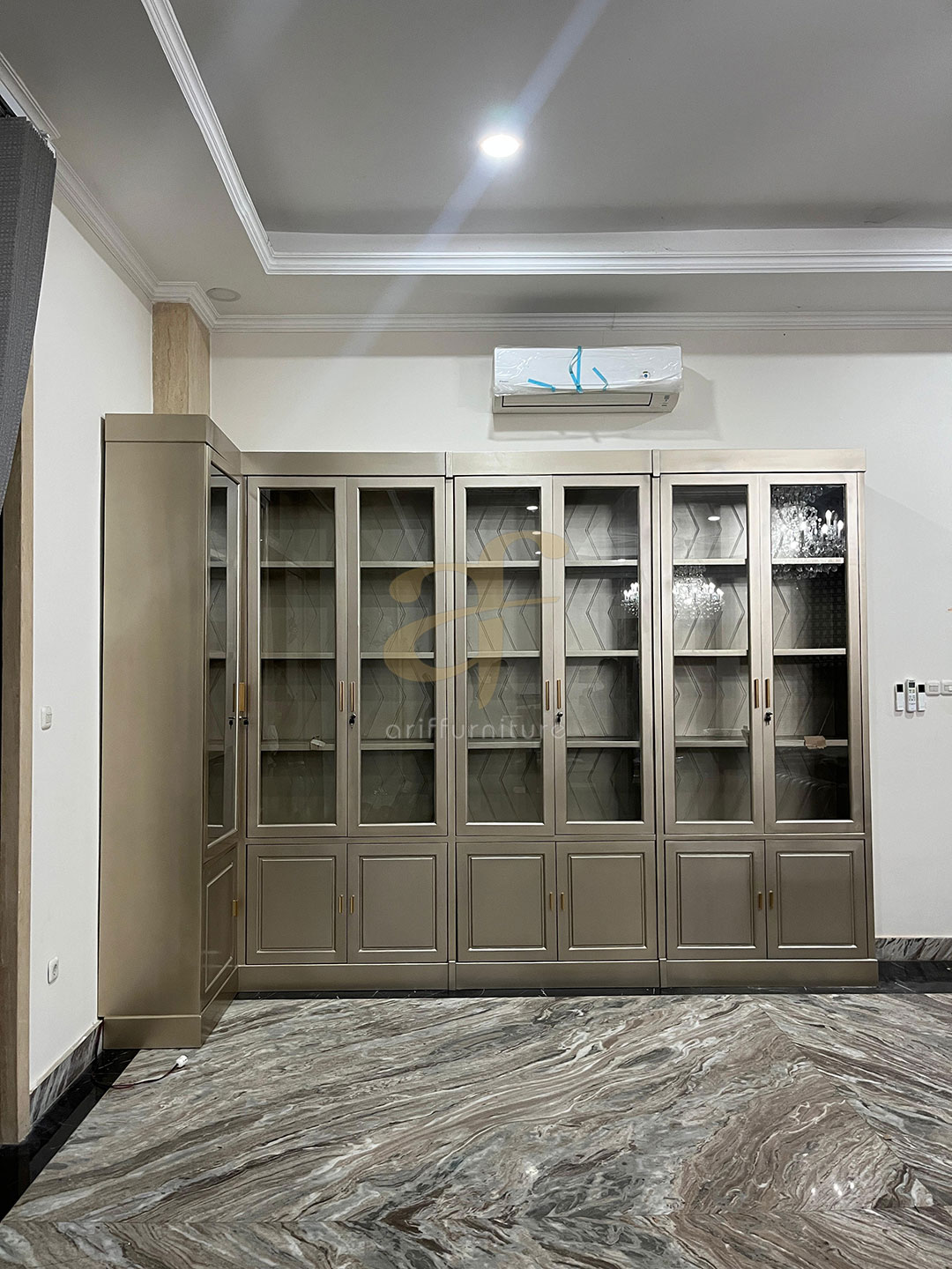 Lemari Organizer Tas Minimalis Mewah Model Terbaru - Gambar 6