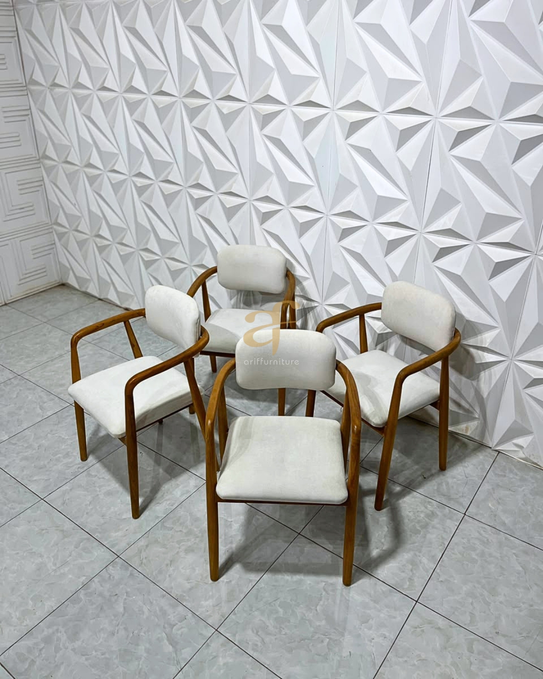 Set Meja 4 Kursi Cafe Model Modern Minimalis Berlengan - Gambar 4