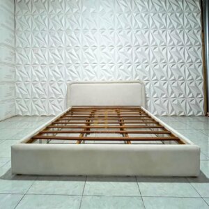 Tempat Tidur Minimalis Rangka Kayu Jati Berlapis Kain