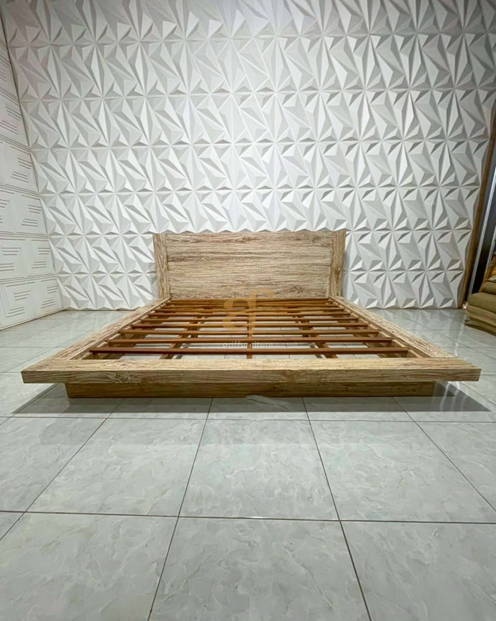 Tempat Tidur Rustic Whitewashed Kayu Jati Model Custom