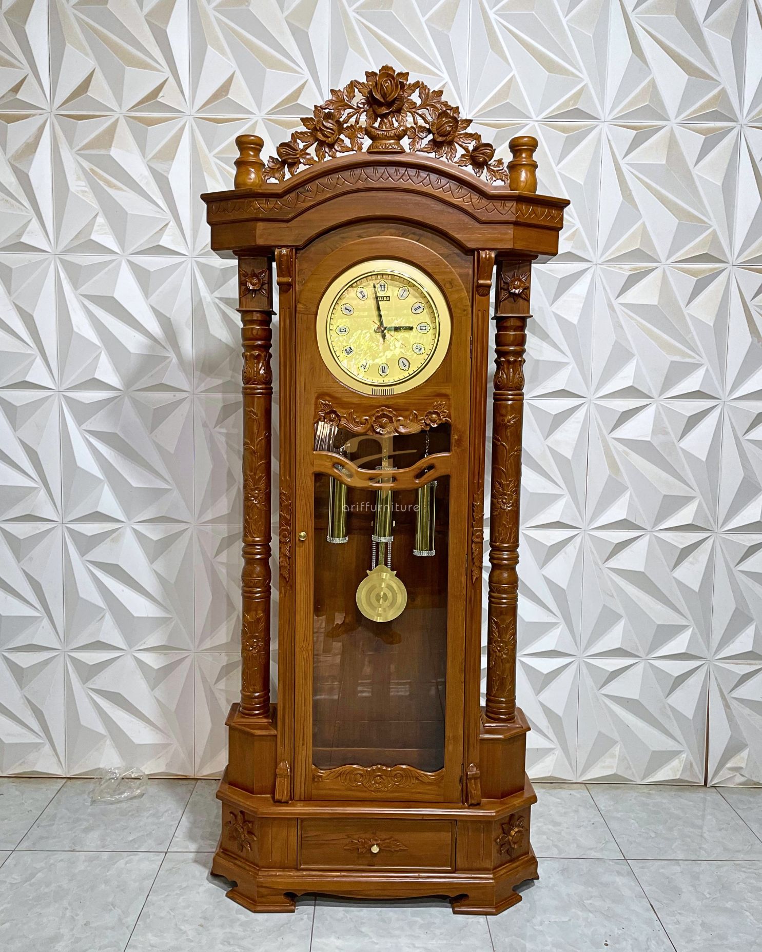 Jam Hias Kayu Jati Ukiran Mewah Furniture Jepara