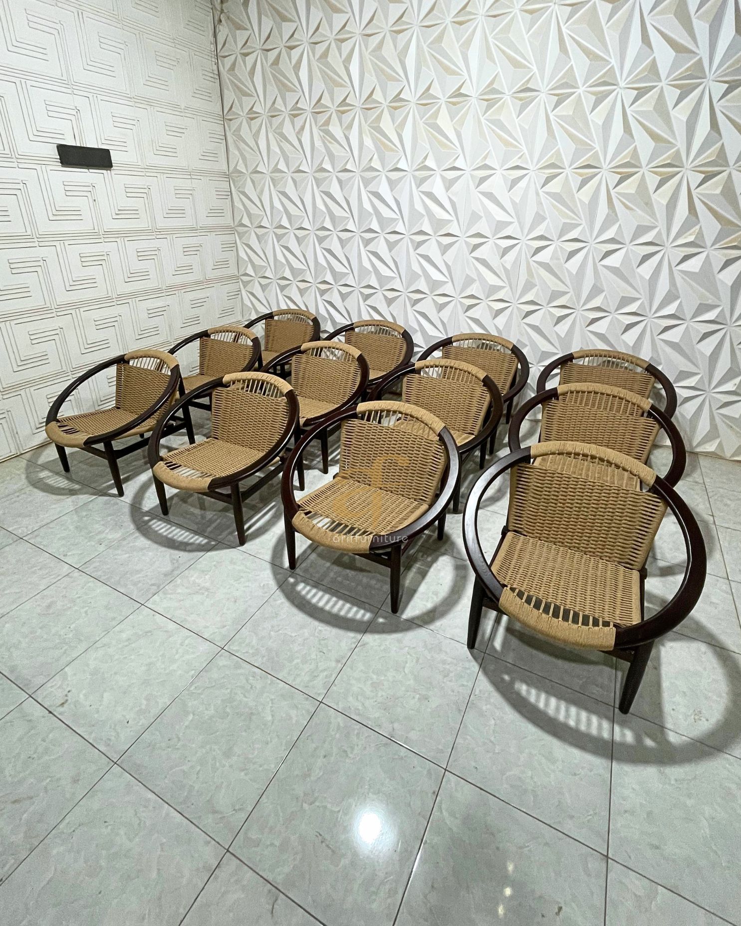 Kursi Cafe Bulat Anyaman Rope Loom Kayu Jati - Gambar 6