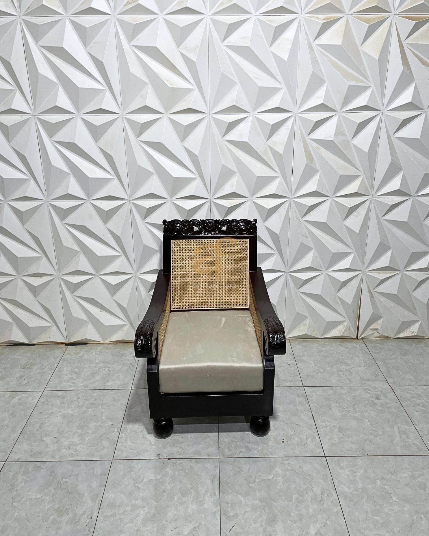 Relax Chair Classic Vintage Jepara Carving - Gambar 4