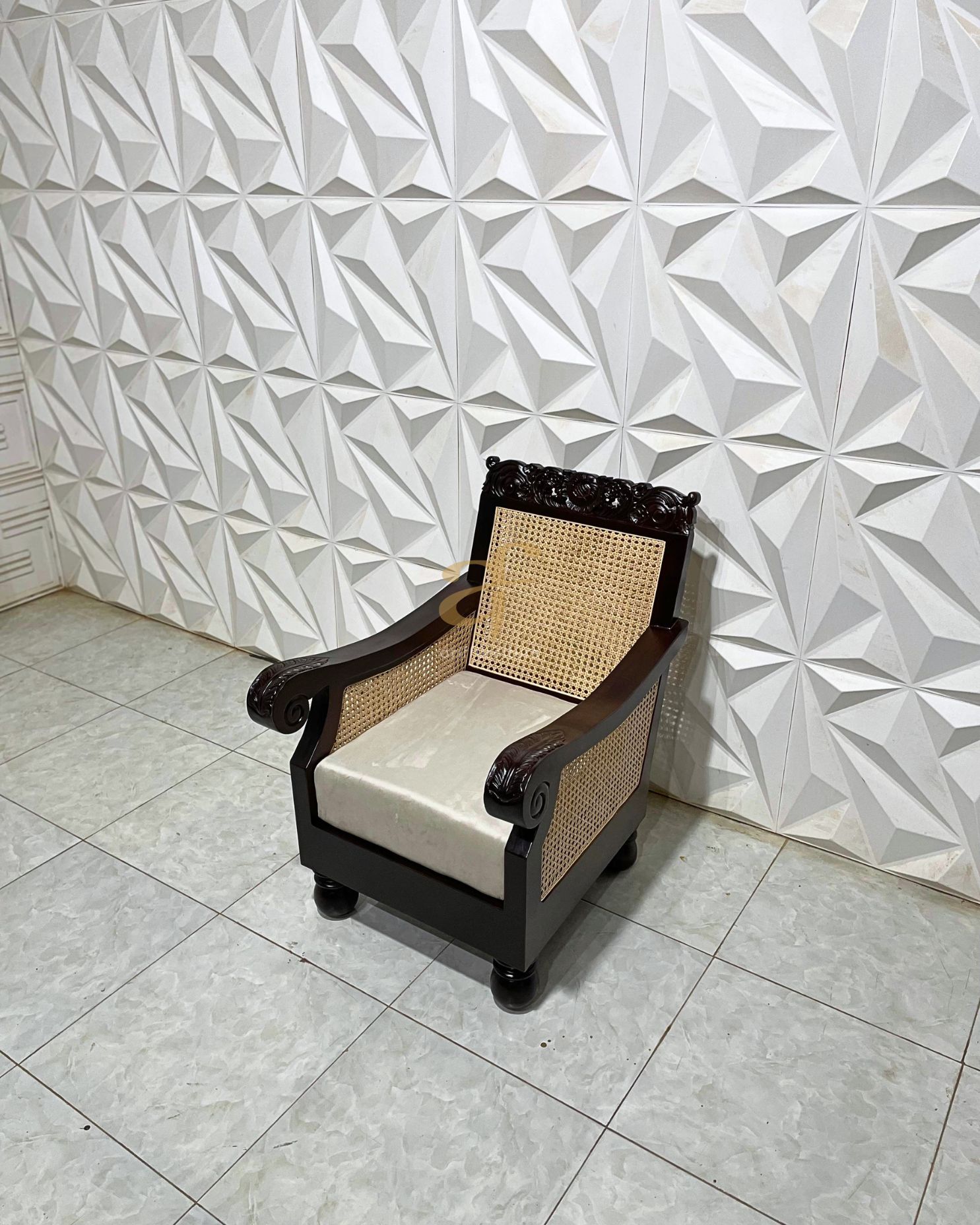 Relax Chair Classic Vintage Jepara Carving - Gambar 3